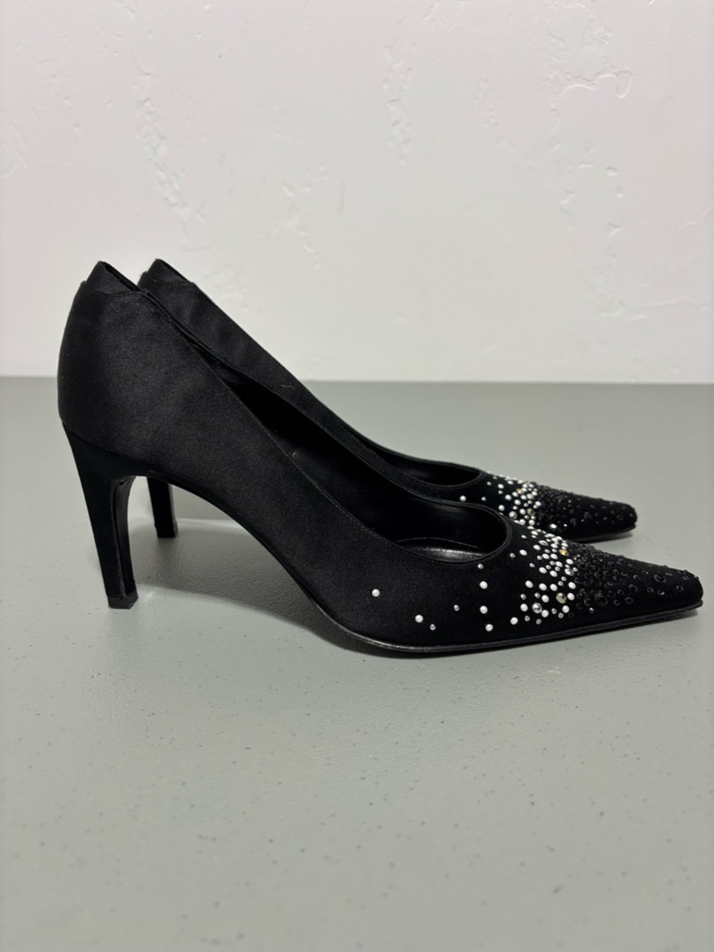 St. John Collection Black Satin Women's Heels Elegant Formal Pointed Toe 9B